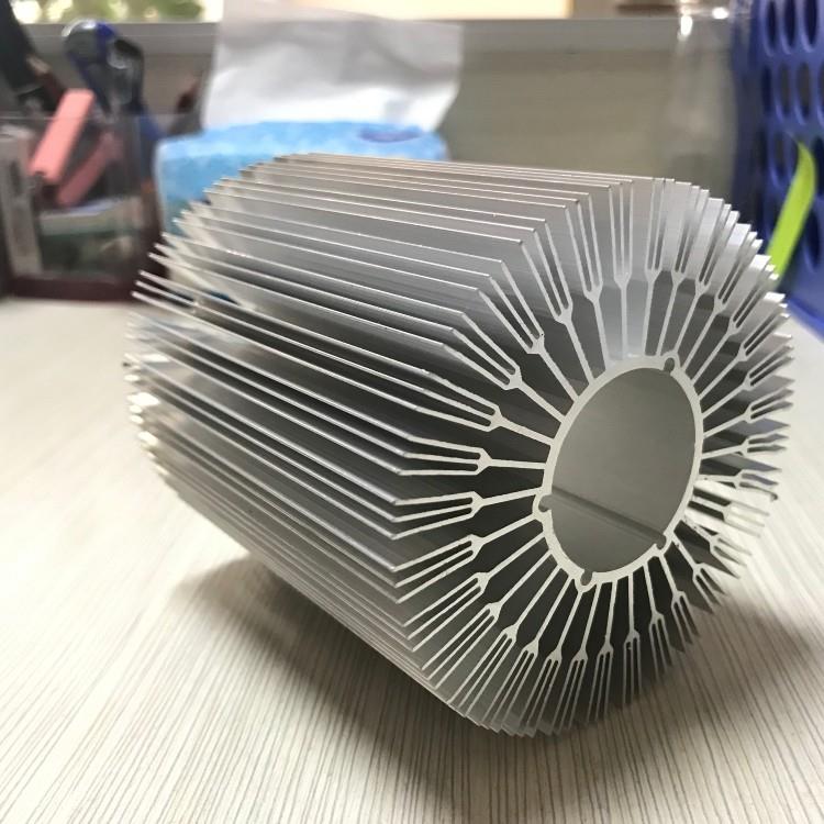 Aluminum profile.jpg Aluminum profile.jpg